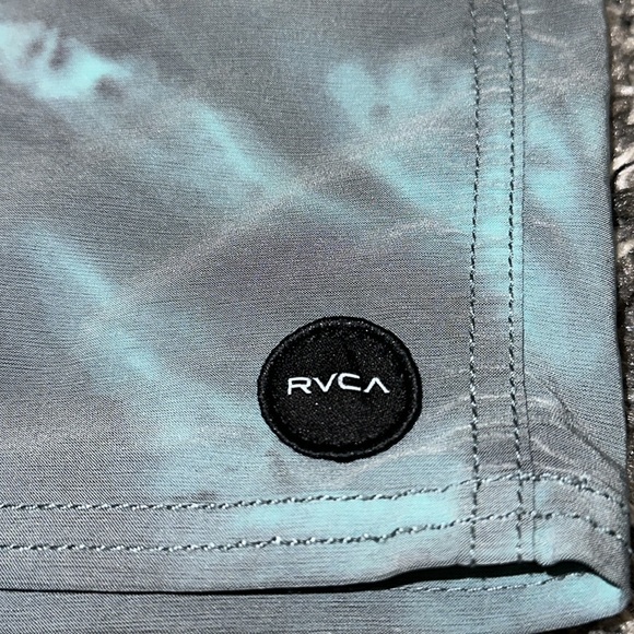 New RVCA VA Elastic Manic Shorts - Picture 7 of 12